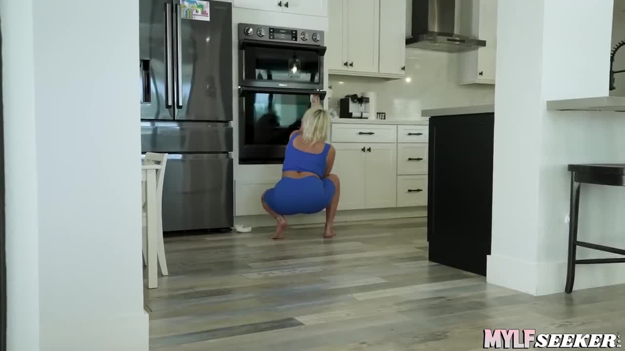 Watch Fucked my MIFL gf Blonde Charli Phoenix in a hotel room Full. Duration: 07:00 | ePornBabe.