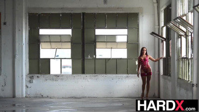 Sexy Fit Hottie Gets Fingered Up To Squirting, Fucked Hard & Fed With Cum In an Abandoned Building