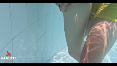 Horny Guy Fucks His Sexy Fit Busty Plump-assed GF In the Swimming-pool