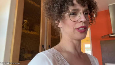 Sexy Curly MILF Vlogger Cheats On Her Husband & Enjoys a Young Cock While On-line With Her Fans