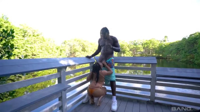 Curvy Phat-assed Ebony Babe Conquers Monstrous BBC On the Balcony & Gets Rewarded With a Huge Facial