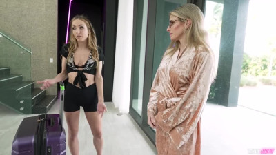 Milf shows pink inner world to boy + teen camerawoman)
