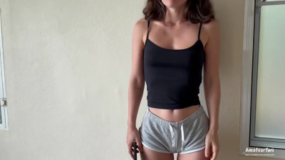 Sexy Slim Bubble-assed Babe Tempts Her Brother's Friend To Fuck & Creampie Her