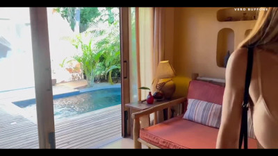 Seductive Real Estate Roleplay: Lu Roque Gets Hands-On During a Private Tour