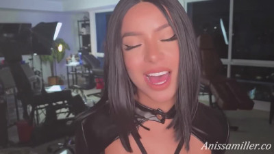Premium latina trades her fantastic body for a new tattoo
