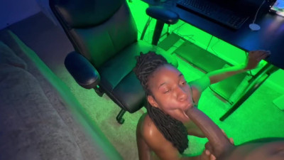 Curvy ebony queen lands her boyfriend's massive black inches on chair