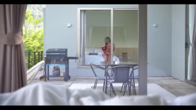 Juicy Neighbor Catches Jerkoff & Demands Ride