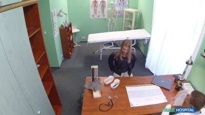 Hospital Massage turned into wild sex with a doctor for a hot teen Blonde Violette Pink