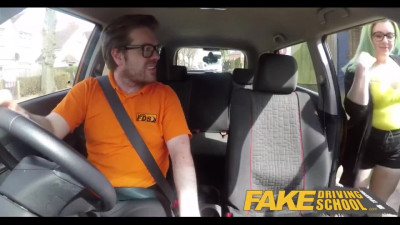 BBW bitch wants her driving instructor to fuck her right in his car