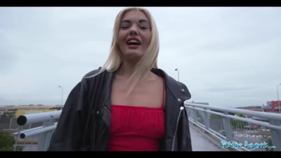 Slutty blonde Luna Bunny gets seduced by a public agent and his money