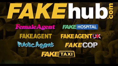 Hot Slut Offers Interracial Sex in Fake Taxi