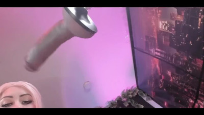 Pink-haired cougar enjoys putting her pussy under constant vibrations, so that she squirts over the webcams