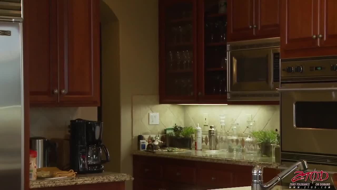 Watch Blonde Julia Ann went to get fucked by a younger dude Full. Duration: 06:59 | ePornBabe.