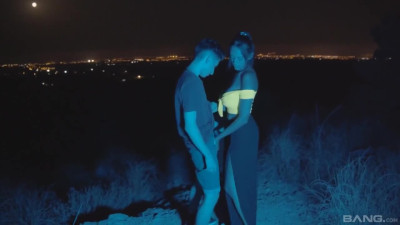 A horny couple decides to fuck outside where nobody can catch them