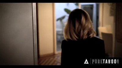 Desperate To Sell the House, a Slim Petite Real Estate Agent Lets the Client Fuck Her Like a Slut