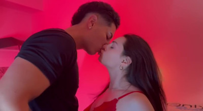 Sexy Slim Plump-assed Latina Chick Gets Facialized After Rounds Of Passionate Sex On Valentine's Day