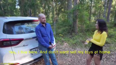 Pervert with a plug in her ass anally fucked by a stranger in the woods