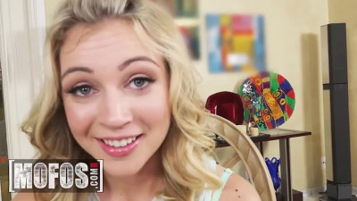 Tiny tits Zoey Taylor gets into a freaky FFM