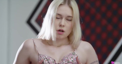 Pale Blonde Babe Spreads Shaved Pink Pussy For Sofa Creampie Fun
