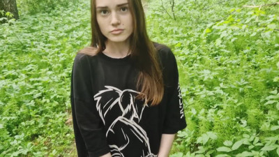 Horny couple has a quickie in the woods