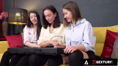 Slim Babes Dive Into Steamy Lesbian Threesome With Sex Toys