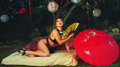 Hot asian - Nicole, enjoys playing with his white cock
